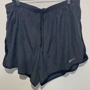 Nike Women's Black Performance Dri-Fit Tempo Athletic Running  Shorts 1X NWT
